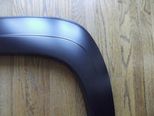 Load image into Gallery viewer, Bushwacker 40922-02 Fender Flare OE Style Front left side 2007-2011 GMC Yukon