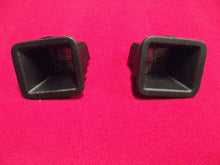 Load image into Gallery viewer, 2015-2019 Ford F250 Rear Bumper Step Pad OEM tag license plate light lens lamp