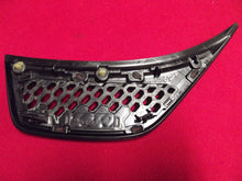 Load image into Gallery viewer, 2018 2019 2020 2021 Jeep Wrangler JL Air outlet Gladiator passenger right Fender