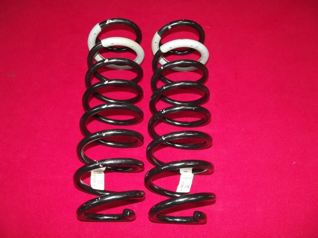 2019-2023 Jeep Wrangler JL Front Coil Springs 68416582AA OEM