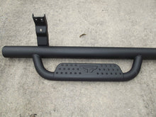 Load image into Gallery viewer, 2019-2023 Nissan Titan Left side step Running Board OEM round black Crew Cab
