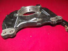 Load image into Gallery viewer, 2020-2024 Chevrolet Silverado GMC Sierra 2500 Front Left Knuckle 85124365 OEM
