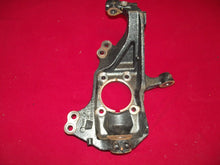 Load image into Gallery viewer, 2020-2024 Chevrolet Silverado GMC Sierra 2500 Front Left Knuckle 85124365 OEM
