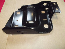 Load image into Gallery viewer, 2020-2024 GMC Sierra Chevrolet Silverado 2500 3500 Bumper Bracket Left Side OEM
