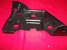 Load image into Gallery viewer, 2014-2018 Chevrolet Silverado 1500 GMC Sierra Left Bumper Bracket 22757263 OEM

