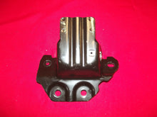 Load image into Gallery viewer, 2019-2025 Chevrolet Silverado 1500 Fender Extension Bracket 85134047 OEM
