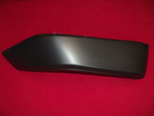 Load image into Gallery viewer, 2018-2026 Jeep Wrangler JL Rubicon ONLY Passenger Side Front Fender Flare OEM
