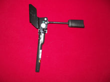 Load image into Gallery viewer, 2019-2024 GMC SIERRA CHEVROLET SILVERADO right &amp; left Seat Belt Tensioners OEM
