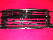 Load image into Gallery viewer, 2022-2023 Chevrolet Silverado 1500 Front Grill Assembly Black OEM Grille Chevy
