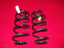 Load image into Gallery viewer, 2020 2021 2022 2023 Jeep Gladiator JT Rear Coil Springs 68506118AA 68506117AA
