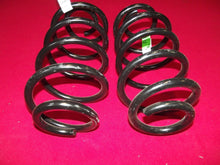 Load image into Gallery viewer, 2020 2021 2022 2023 Jeep Gladiator JT Rear Coil Springs 68506118AA 68506117AA
