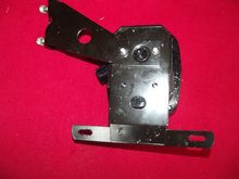 Load image into Gallery viewer, Grote 5371 &amp; 9130 LH Brake Tail Turn Reverse Light with Bracket 7583
